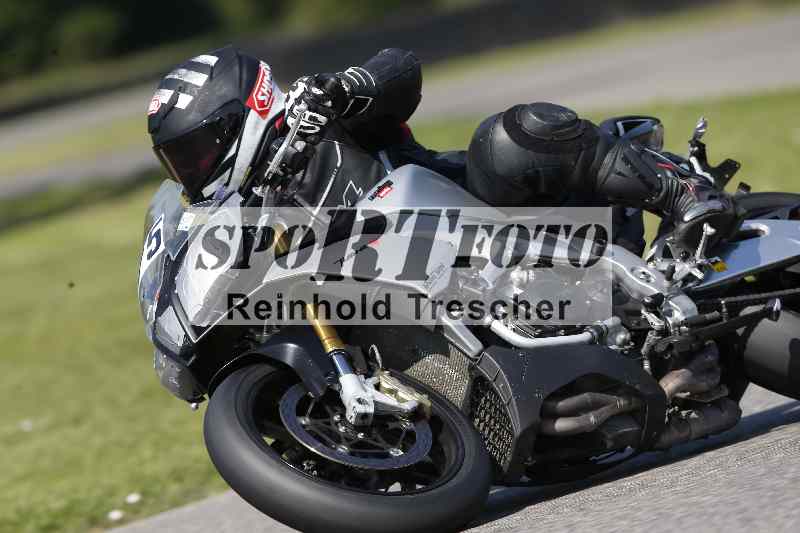/44 09.08.2025 Plüss Moto Sport ADR/Einsteiger/575